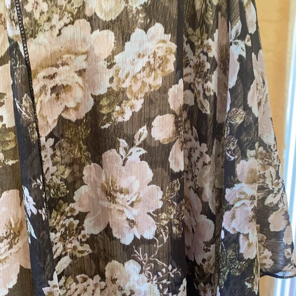 Kimono - Picture 2 of 3